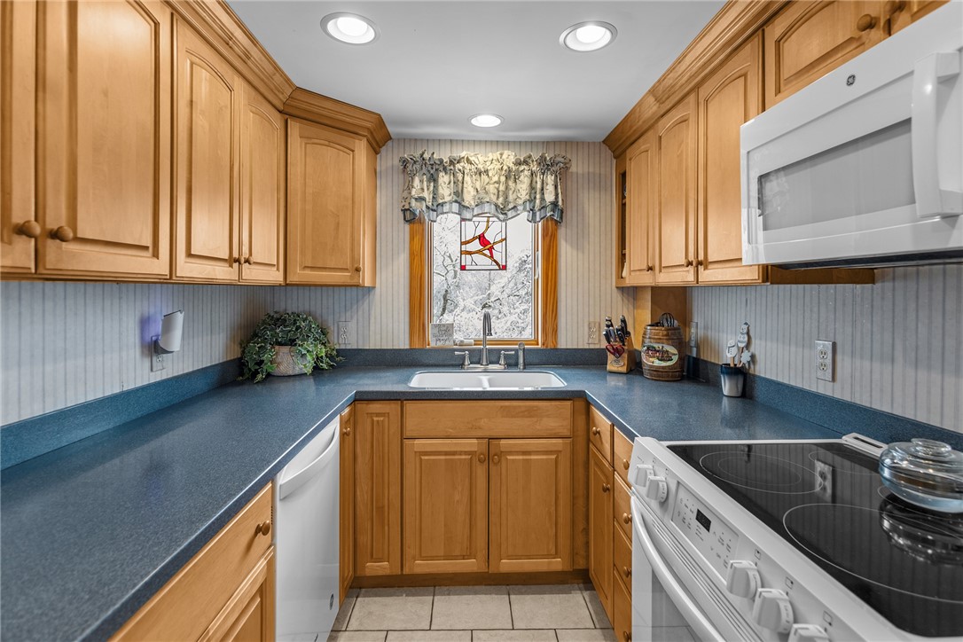 23 Butter Lane Charlestown, RI 02813 - Photo 11 of 41