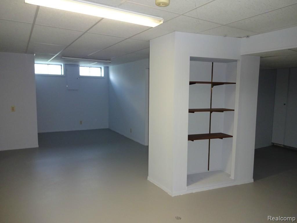 1631 Ridgecrest Rochester, MI 48306 - Photo 14 of 42 DSC00752.jpg