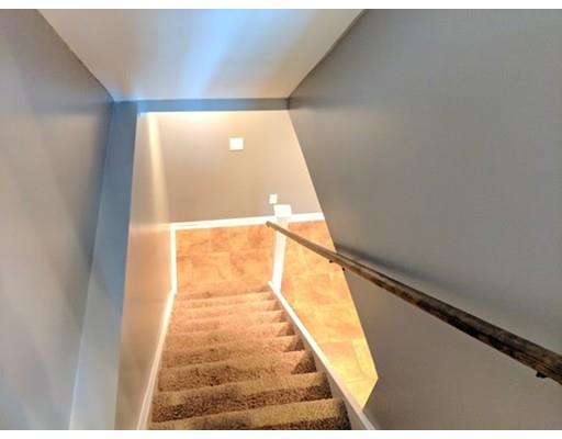 49 Abbott Street Springfield, MA 01118 - Photo 16 of 30
