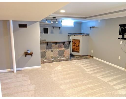 49 Abbott Street Springfield, MA 01118 - Photo 19 of 30