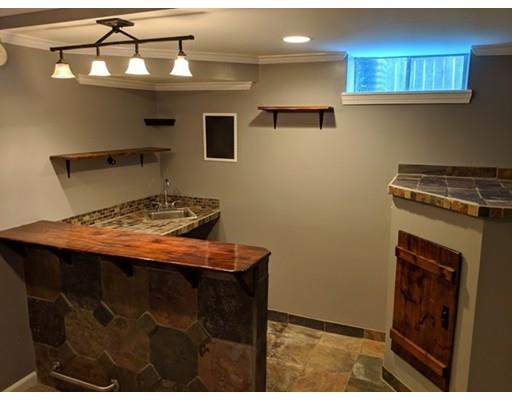 49 Abbott Street Springfield, MA 01118 - Photo 21 of 30