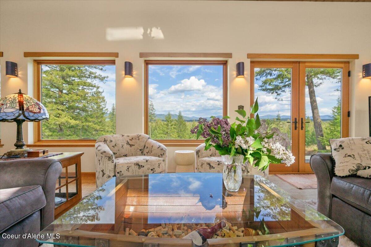 19712 North Cottagewood Lane Rathdrum, ID 83858 - Photo 20 of 41 42-Living Room