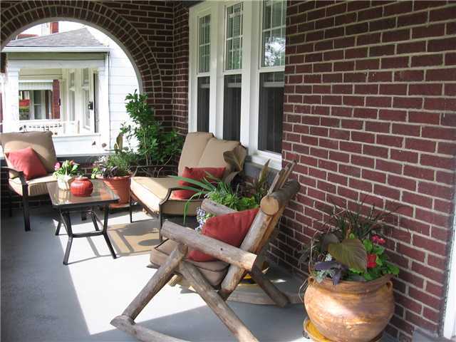 564 Berkeley Road Columbus, OH 43205 - Photo 2 of 25 Gallery Image 2