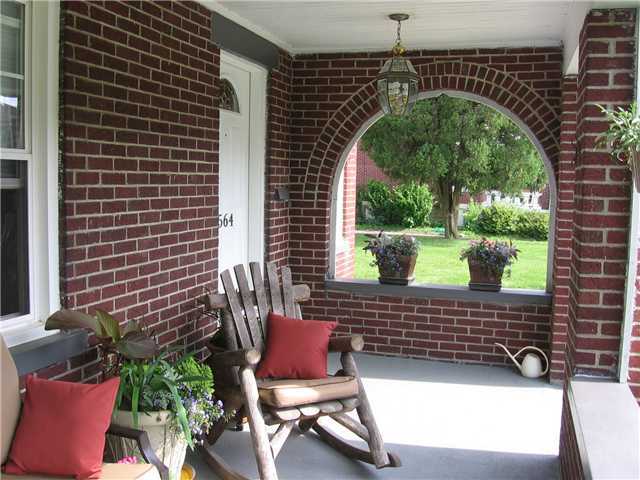 564 Berkeley Road Columbus, OH 43205 - Photo 3 of 25 Gallery Image 3