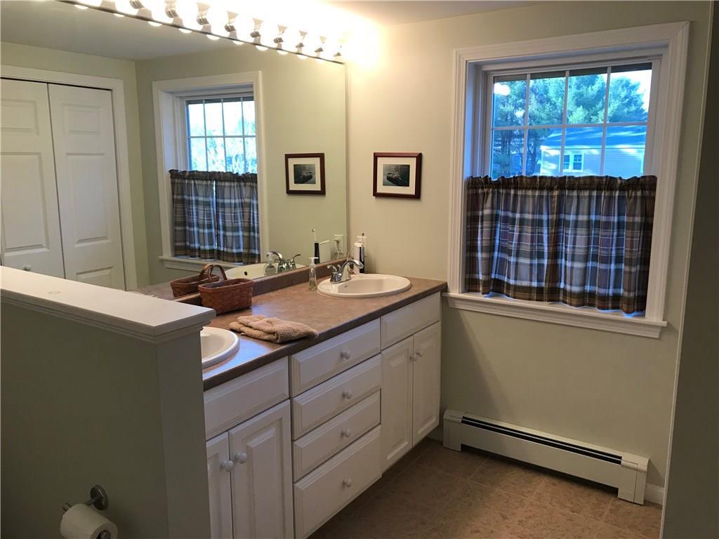 8 Woodside Drive Cumberland, ME 04021 - Photo 21 of 33 Photo