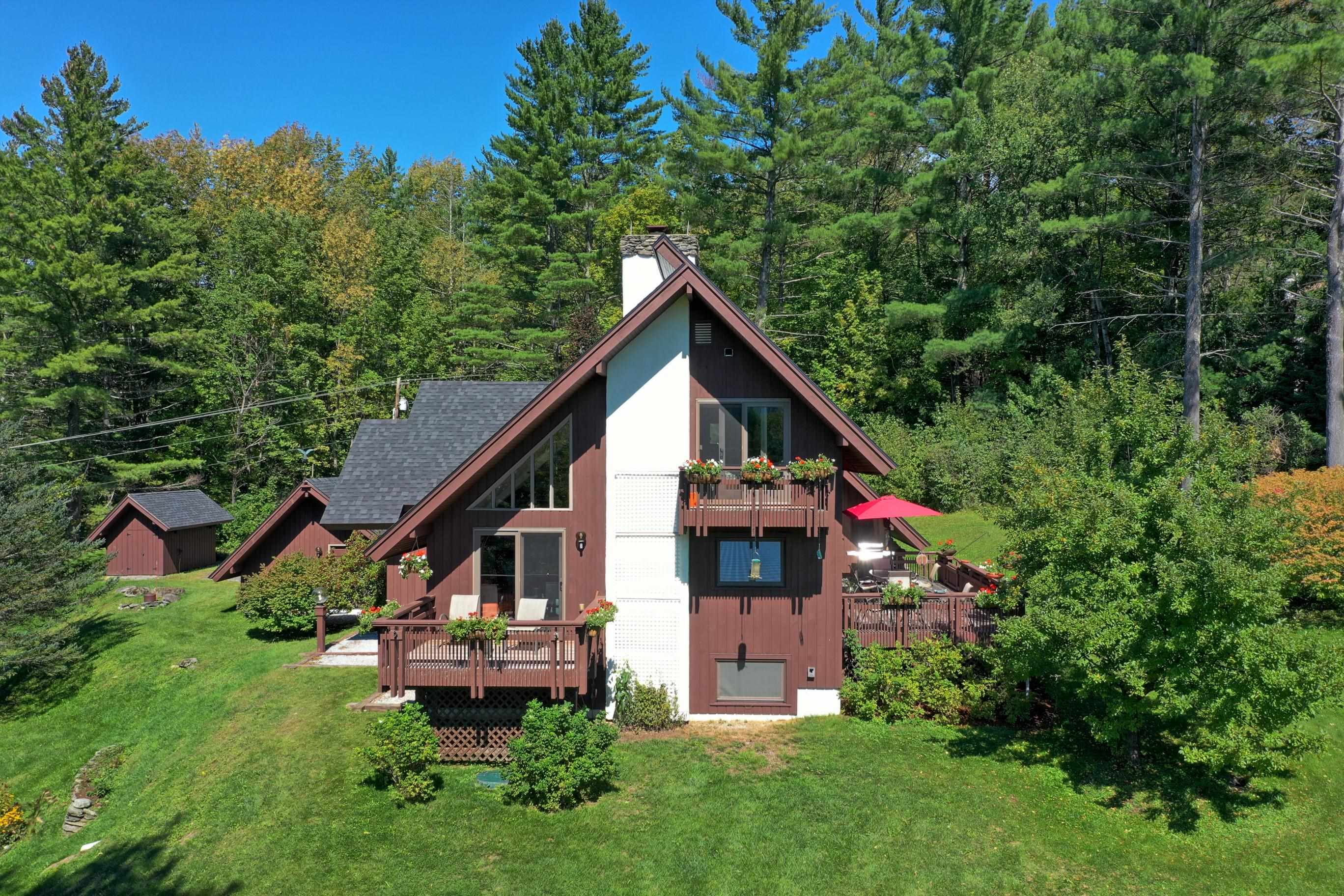 385 Access Road Rochester, VT 05767 - Photo 2 of 40
