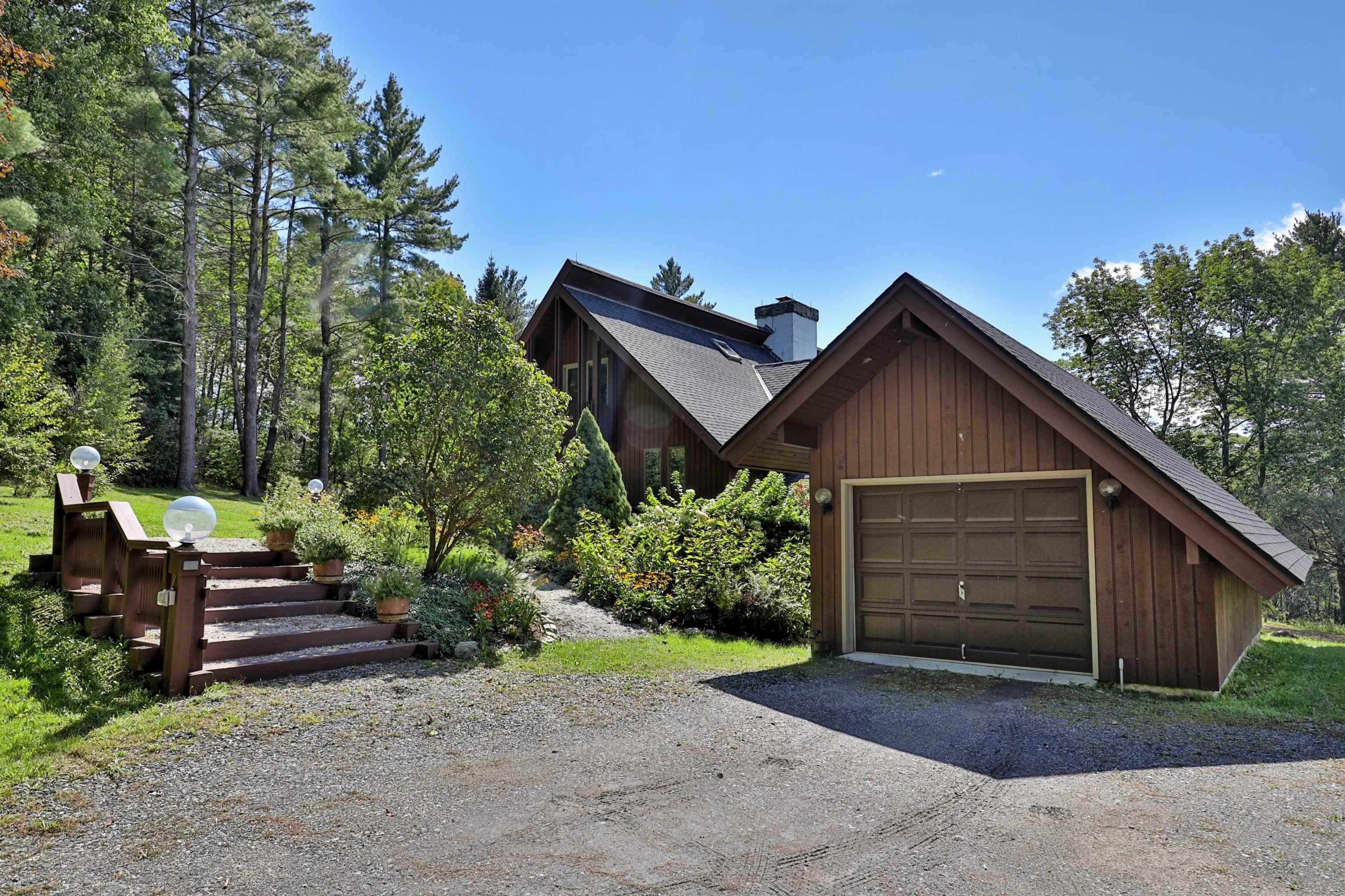 385 Access Road Rochester, VT 05767 - Photo 3 of 40