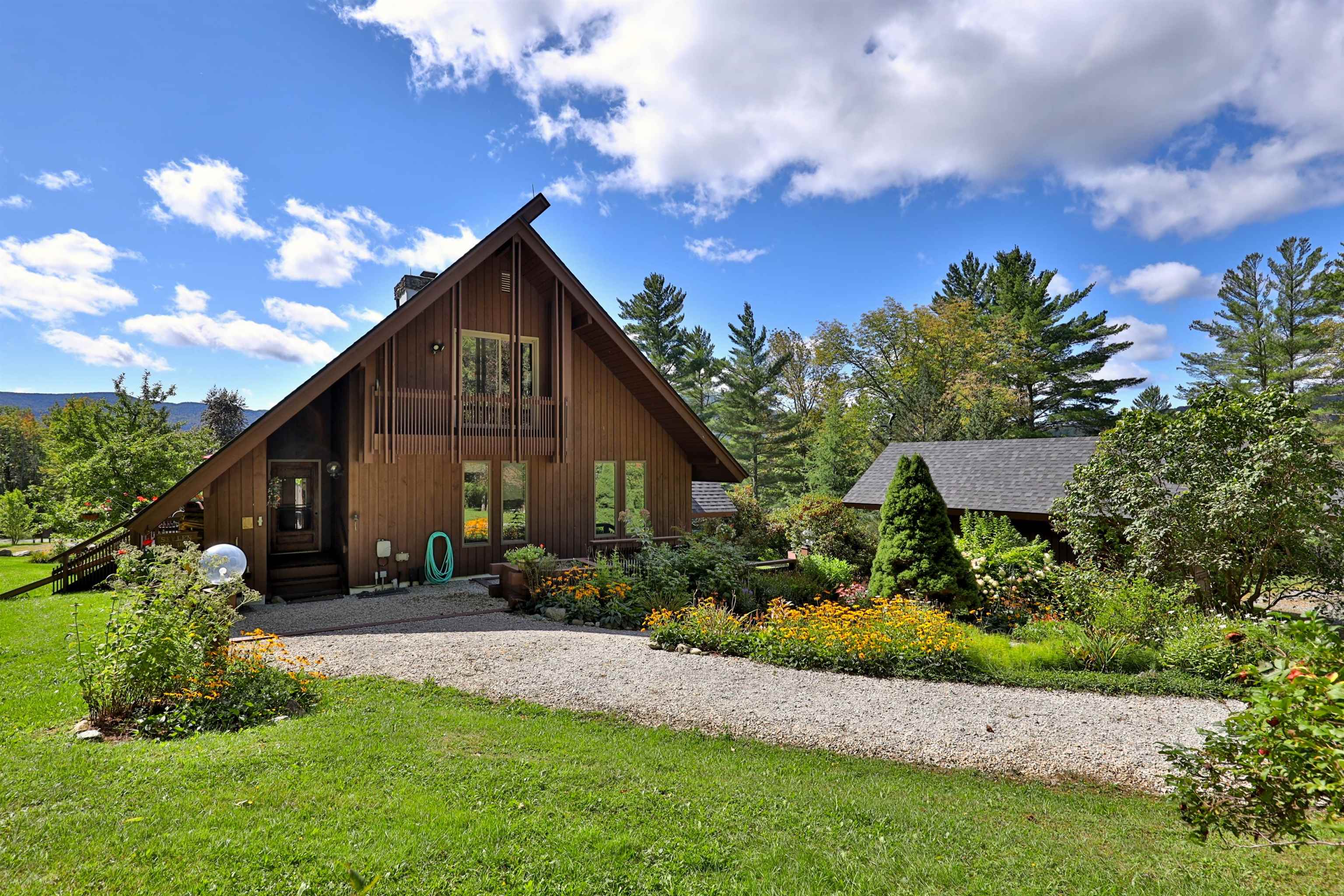 385 Access Road Rochester, VT 05767 - Photo 4 of 40