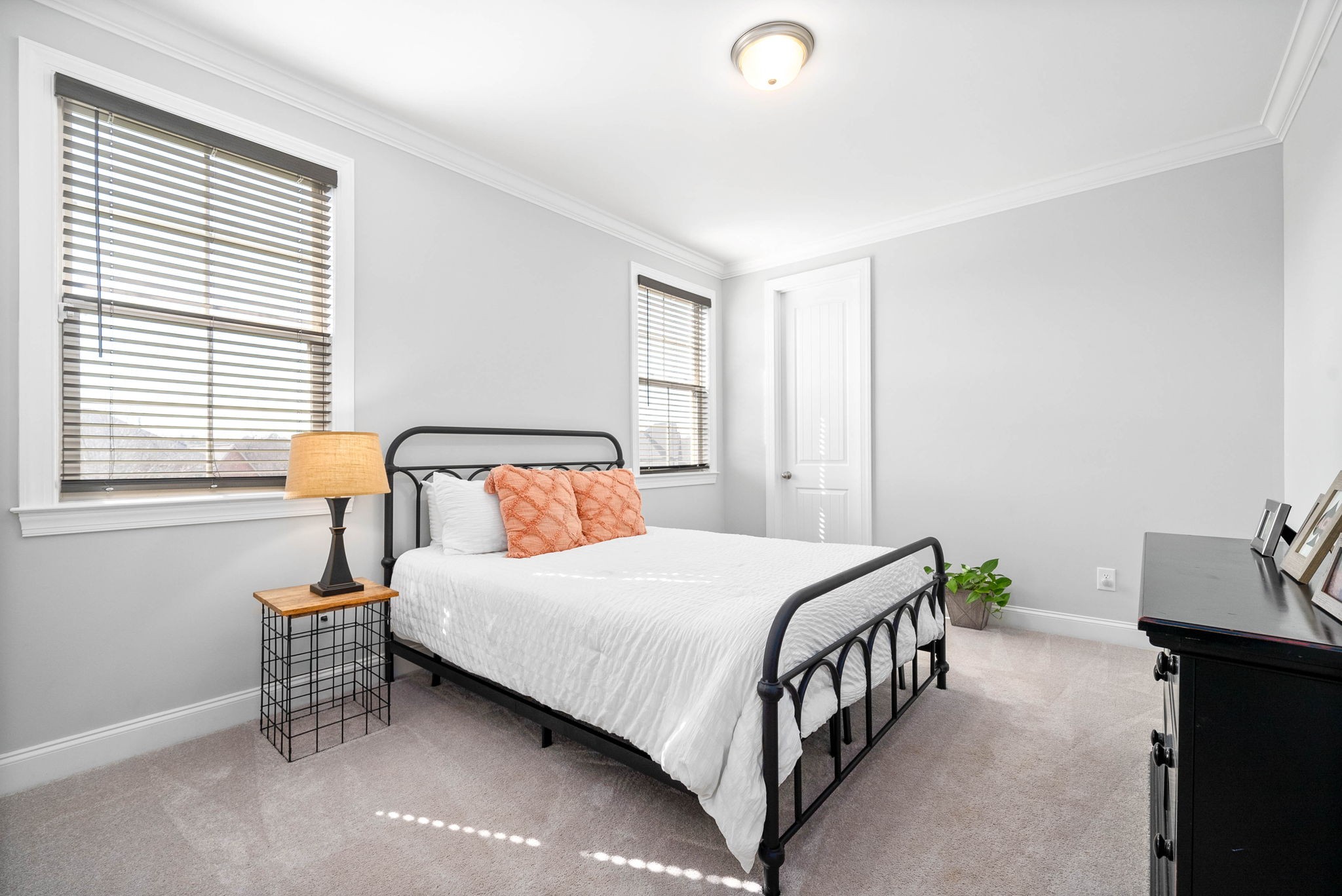 2022 Eagle View Road Hendersonville, TN 37075 - Photo 27 of 50 a bedroom with a bed and a table