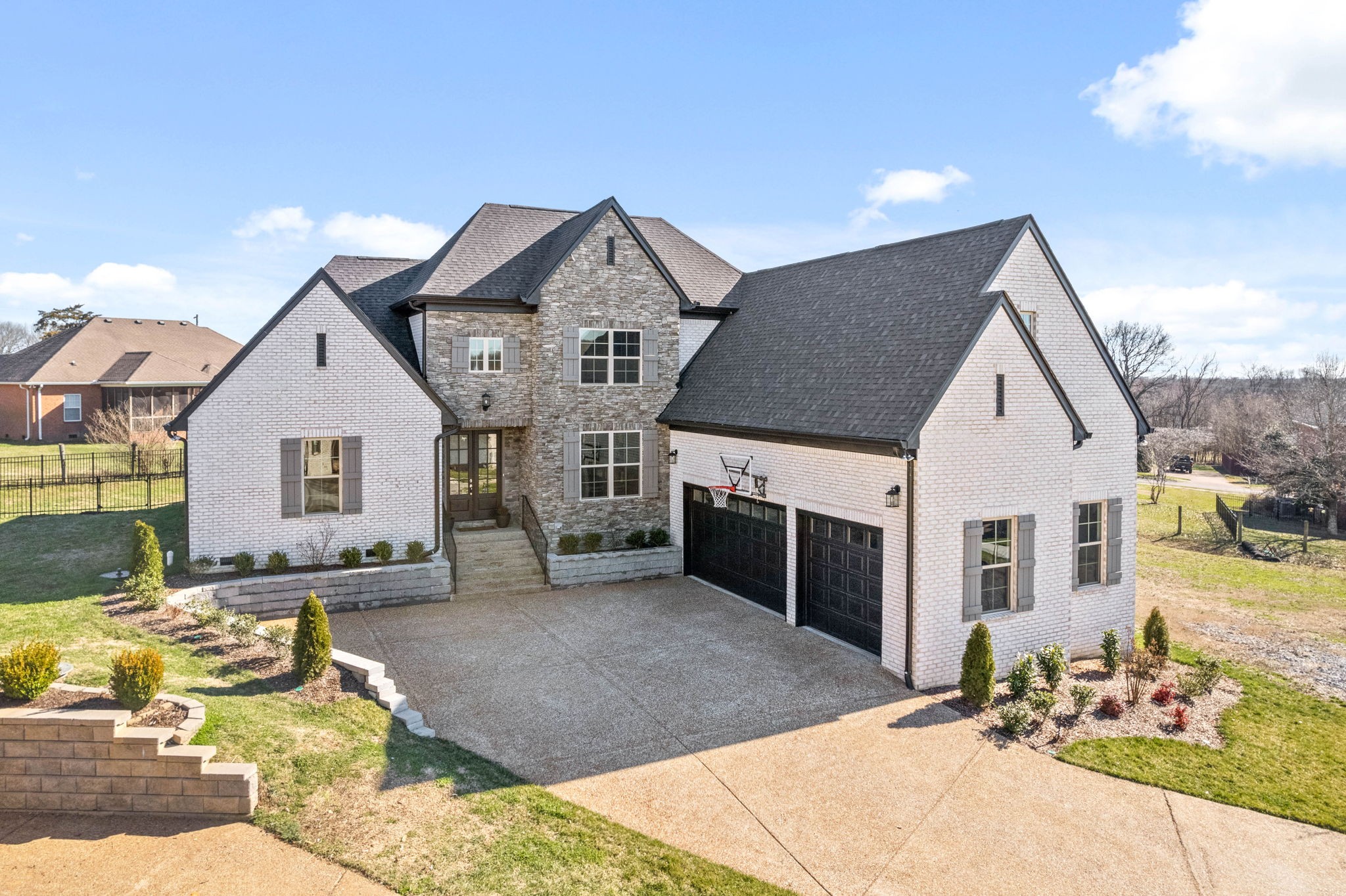 2022 Eagle View Road Hendersonville, TN 37075 - Photo 3 of 50 a front view of a house with a yard