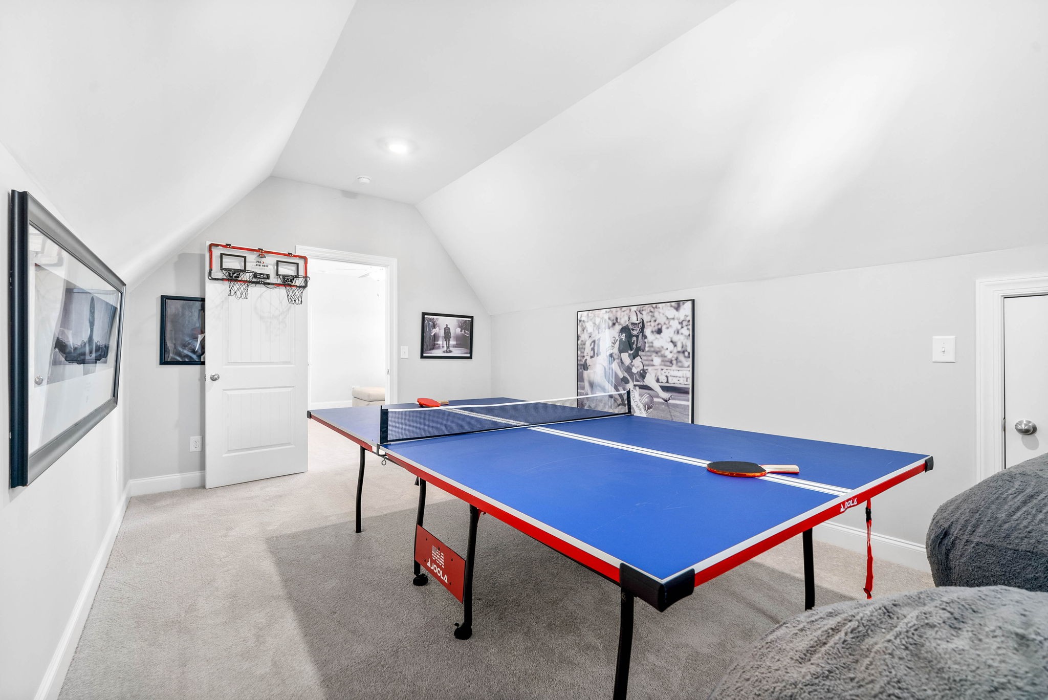 2022 Eagle View Road Hendersonville, TN 37075 - Photo 36 of 50 a room with furniture pool table and window