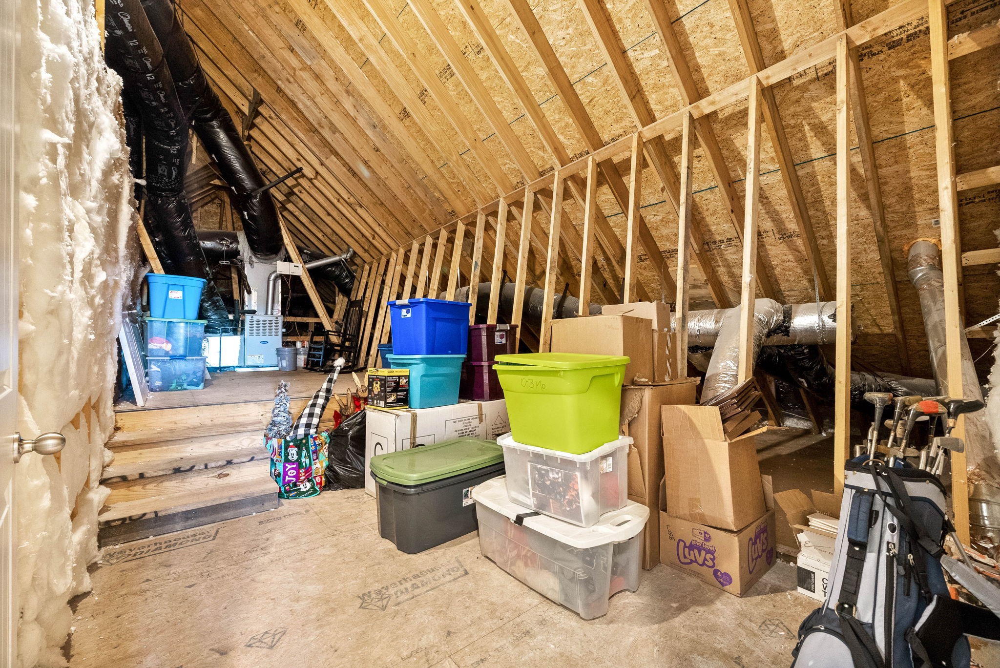 2022 Eagle View Road Hendersonville, TN 37075 - Photo 38 of 50 a view of store room with washer and dryer