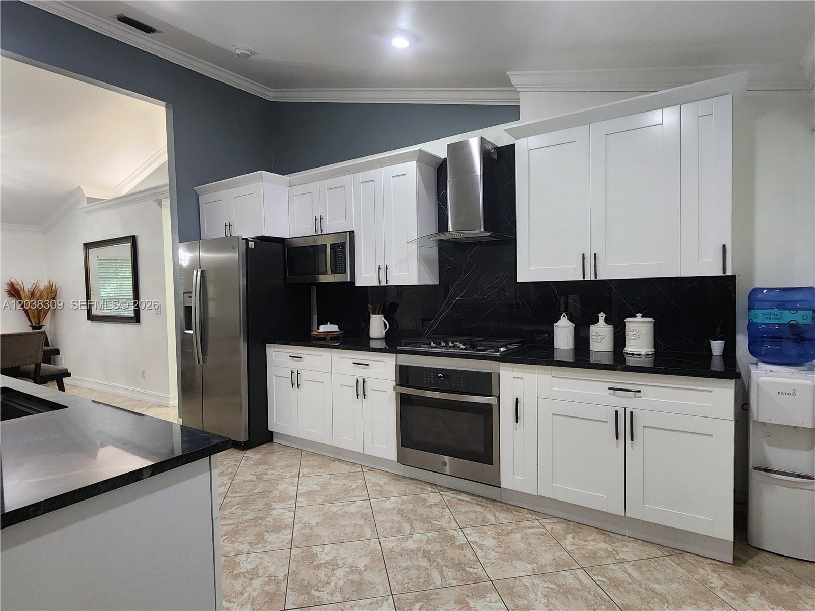 111 2nd Street Southeast Naples, FL 34117 - Photo 4 of 96