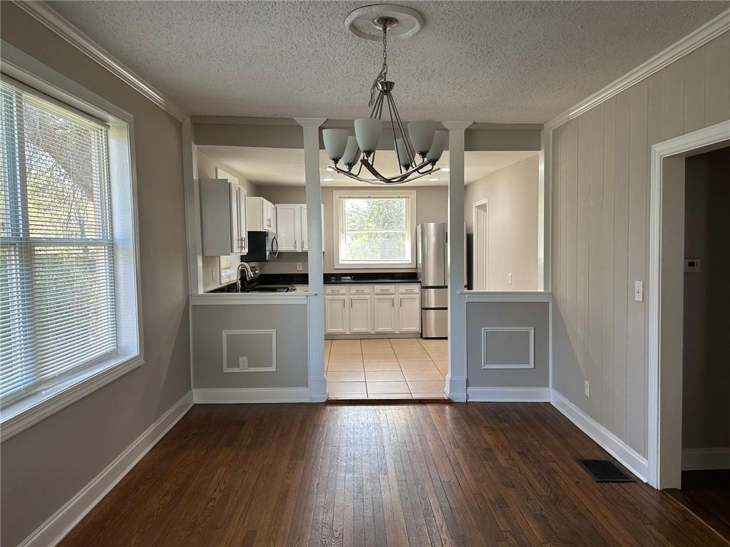 2415 Crestview Avenue Decatur, GA 30032 - Photo 4 of 12