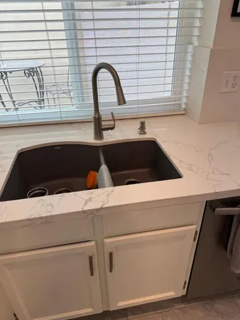 $2,500 | 1143 East Frye Road, Phoenix, AZ 85048