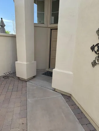 $2,500 | 1143 East Frye Road, Phoenix, AZ 85048