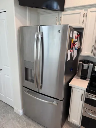 $2,500 | 1143 East Frye Road, Phoenix, AZ 85048