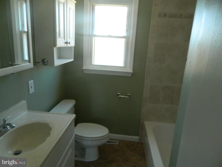 16 Spruce Road Burlington Township, NJ 08016 - Photo 14 of 20 Gallery Image 14
