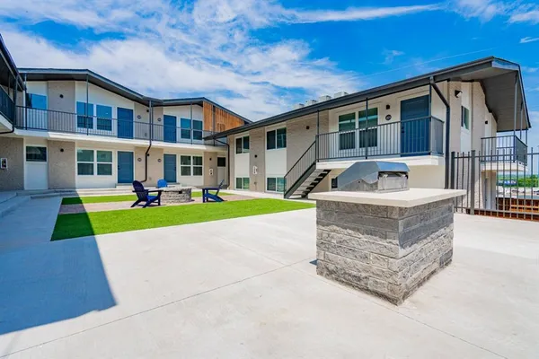 $1,109 | 601 North Ewing Avenue, Unit 107, Dallas, TX 75203