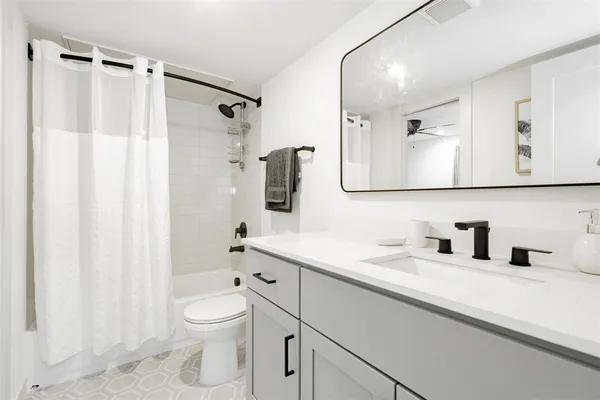 $1,109 | 601 North Ewing Avenue, Unit 107, Dallas, TX 75203