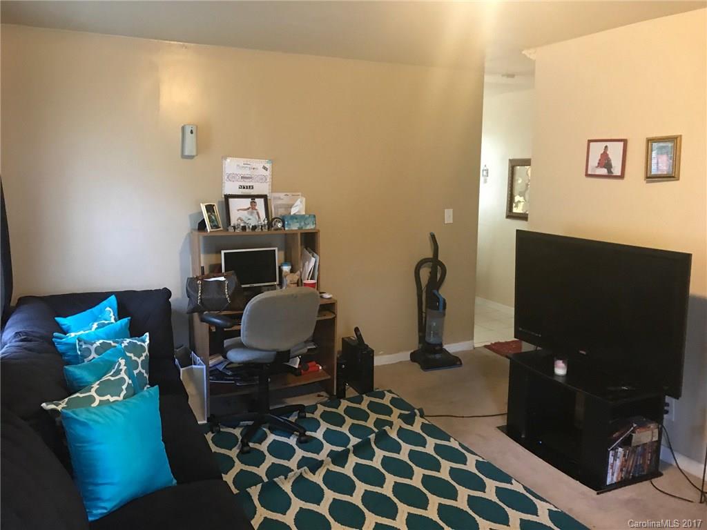 4601 Springview Road, Unit 55 Charlotte, NC 28213 - Photo 5 of 12 Gallery Image 5