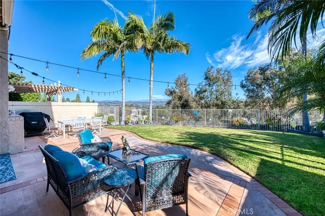 $960,000 | 6009 East Summit Court, Unit 38, Anaheim Hills, CA 92807