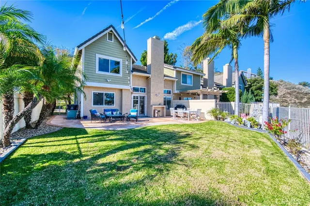 $960,000 | 6009 East Summit Court, Unit 38, Anaheim Hills, CA 92807