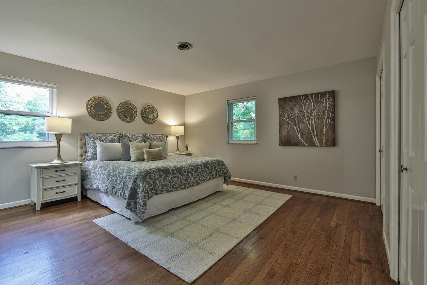 7339 Drake Road Cincinnati, OH 45243 - Photo 36 of 50