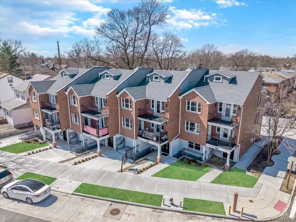 $2,588,000 | 37-08 Francis Lewis Boulevard | Auburndale