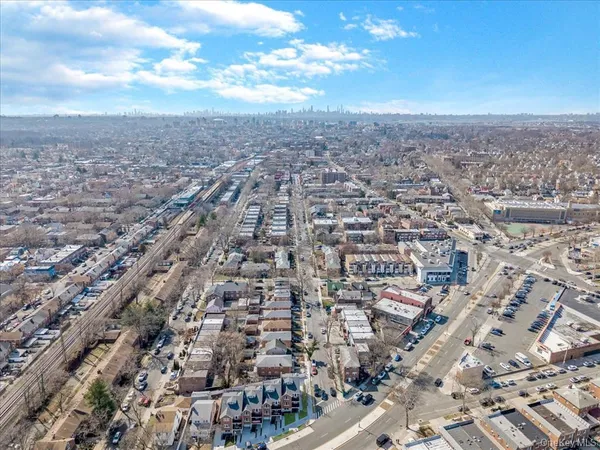 $2,588,000 | 37-08 Francis Lewis Boulevard | Auburndale