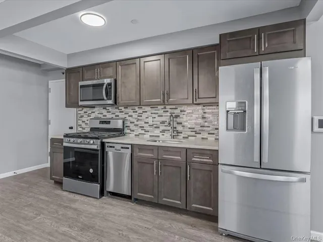 $2,588,000 | 37-08 Francis Lewis Boulevard | Auburndale