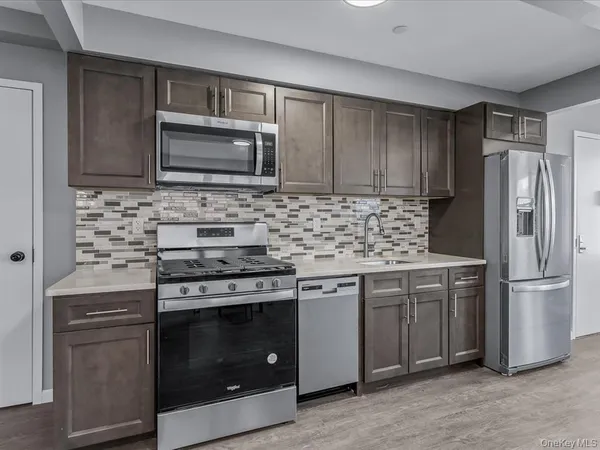 $2,588,000 | 37-08 Francis Lewis Boulevard | Auburndale