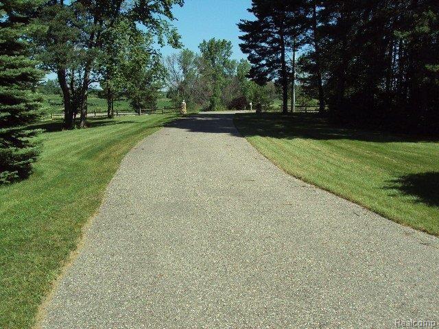 6080 Galbraith Line Road Croswell, MI 48422 - Photo 3 of 40 6080 Galbraith Line 35.JPG