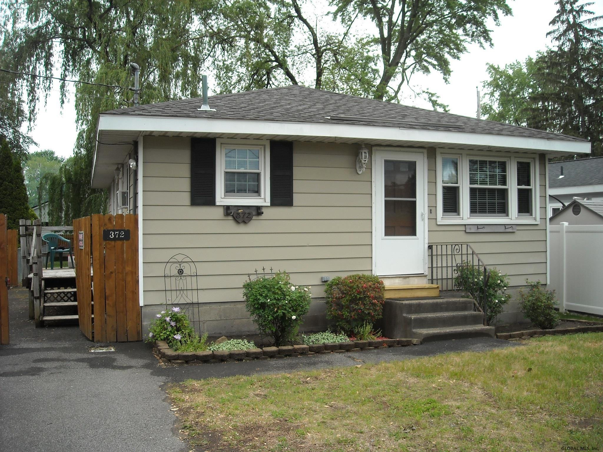 372 Kings Road Schenectady, NY 12304 - Photo 37 of 39 Photo 37