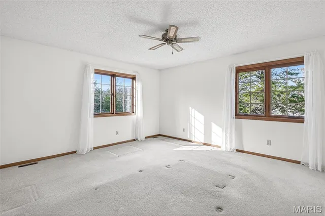 $450,000 | 5171 Waters Edge Drive, Hillsboro, MO 63050