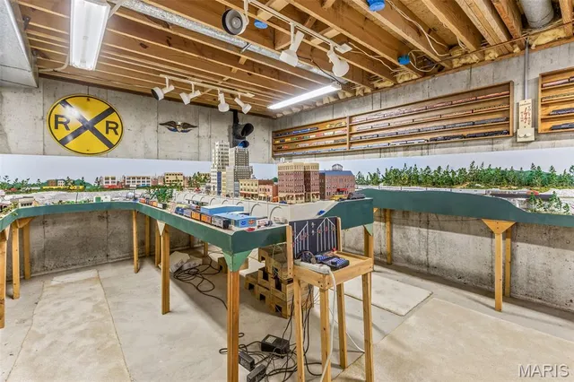 $450,000 | 5171 Waters Edge Drive, Hillsboro, MO 63050