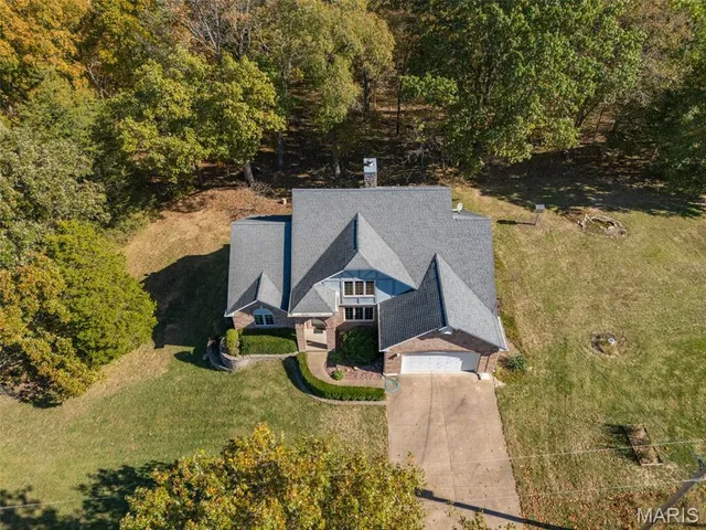 $450,000 | 5171 Waters Edge Drive, Hillsboro, MO 63050