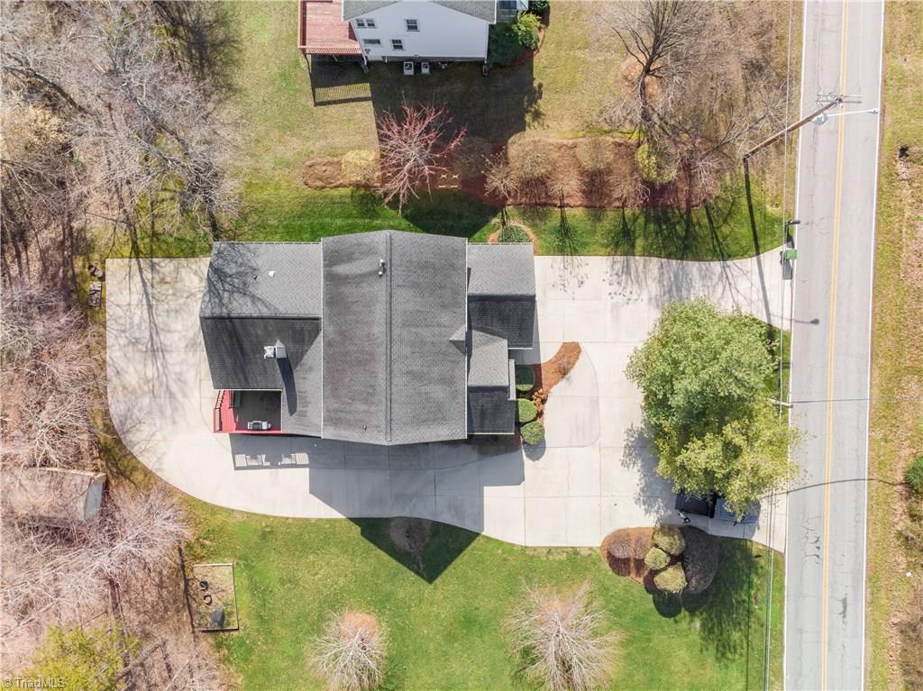 3860 Waterview Road High Point, NC 27265 - Photo 5 of 30 Gallery Image 5