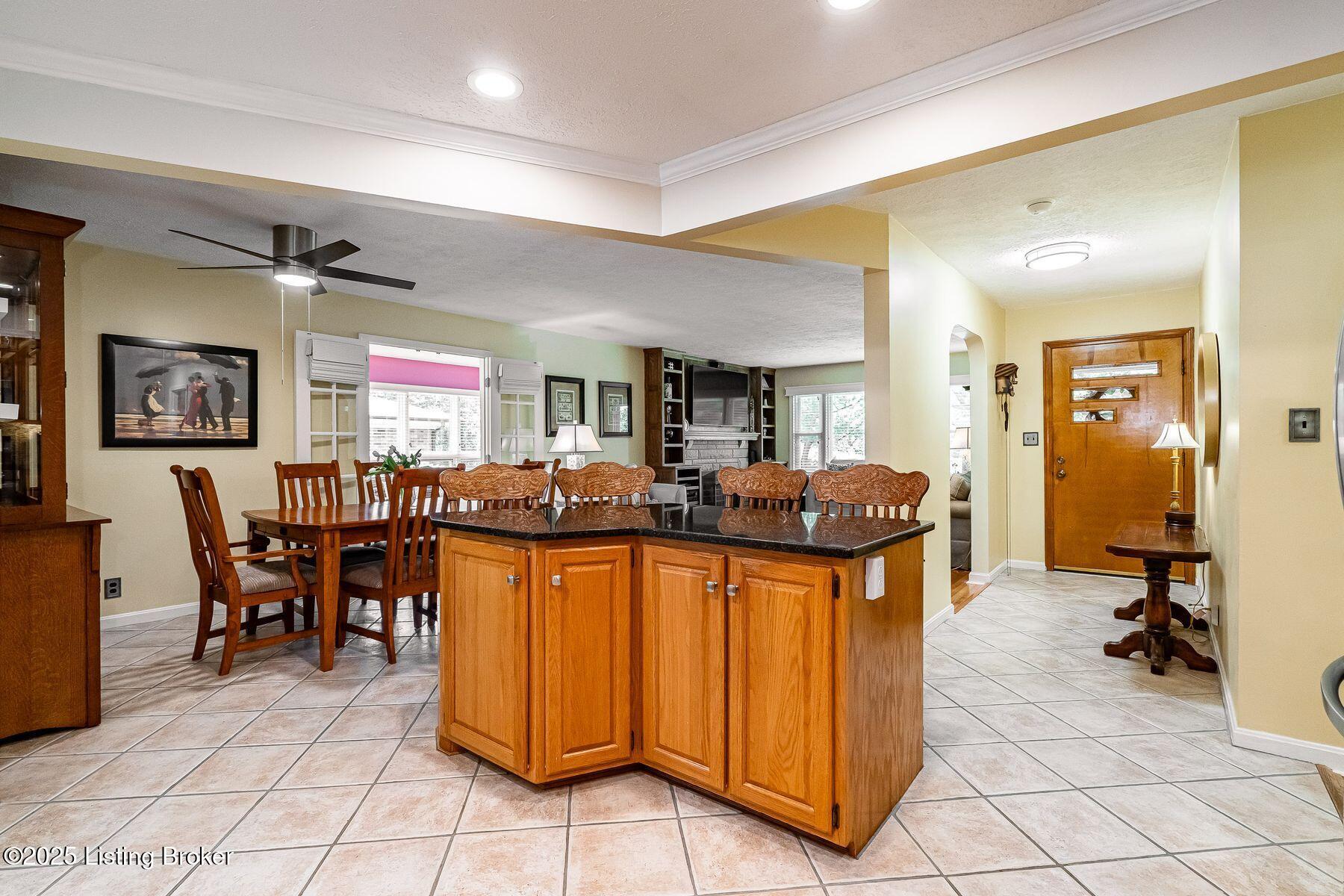 8703 Waltlee Road Louisville, KY 40291 - Photo 15 of 44 photo_online_014