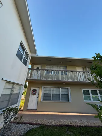 $1,200 | 185 Salisbury East, West Palm Beach, FL 33417