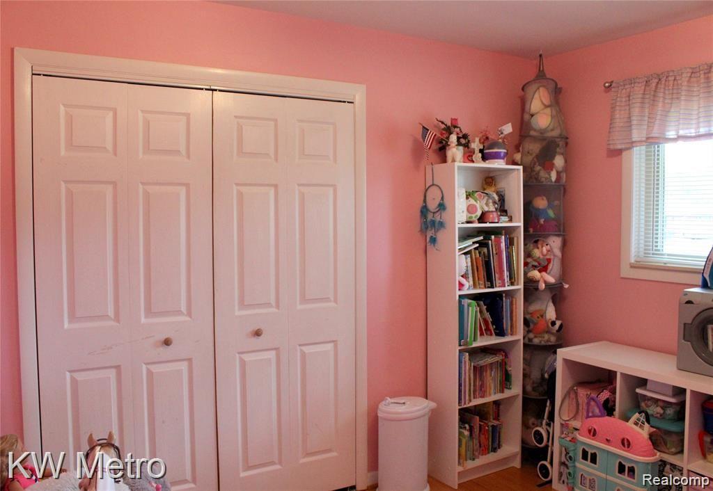 28408 Bay Tree Road Farmington Hills, MI 48334 - Photo 16 of 22