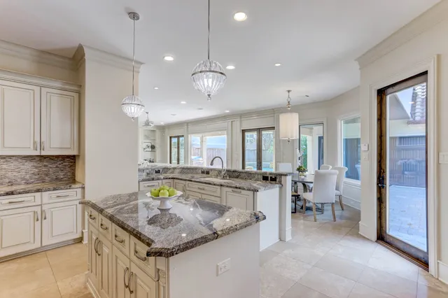 $20,000 | 3749 Olympia Drive, Houston, TX 77019