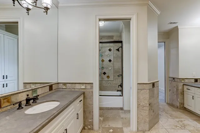 $20,000 | 3749 Olympia Drive, Houston, TX 77019