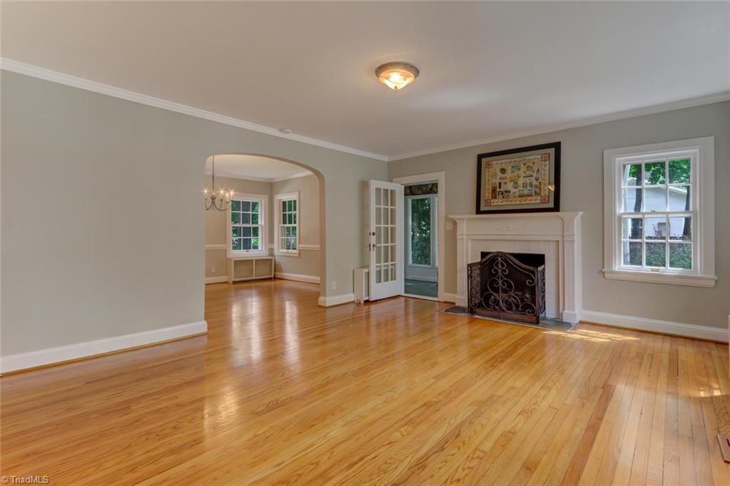 1802 Rolling Road Greensboro, NC 27403 - Photo 2 of 30 Gallery Image 2