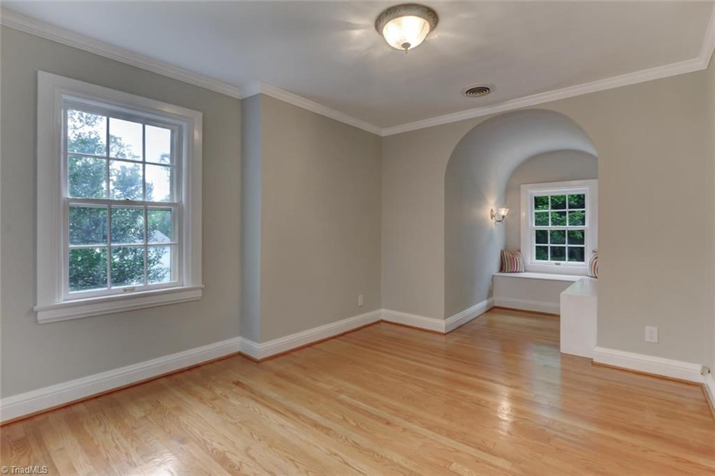 1802 Rolling Road Greensboro, NC 27403 - Photo 19 of 30 Gallery Image 19
