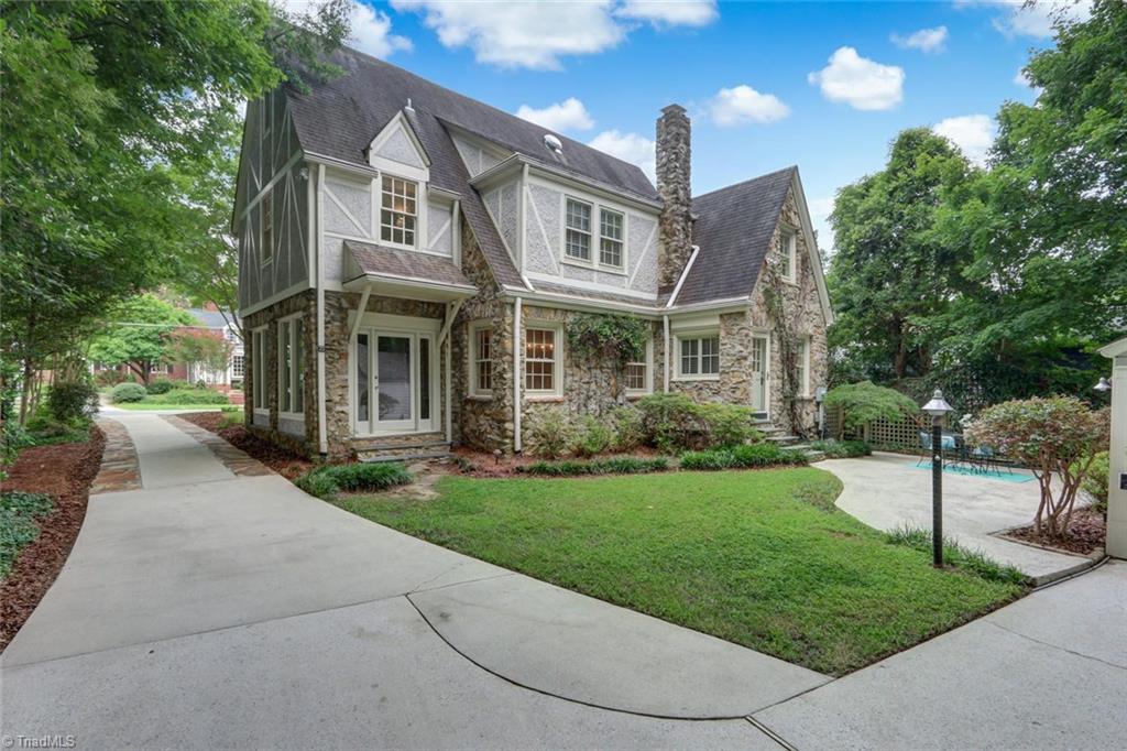 1802 Rolling Road Greensboro, NC 27403 - Photo 25 of 30 Gallery Image 25