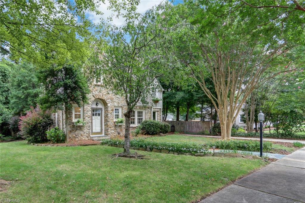 1802 Rolling Road Greensboro, NC 27403 - Photo 29 of 30 Gallery Image 29