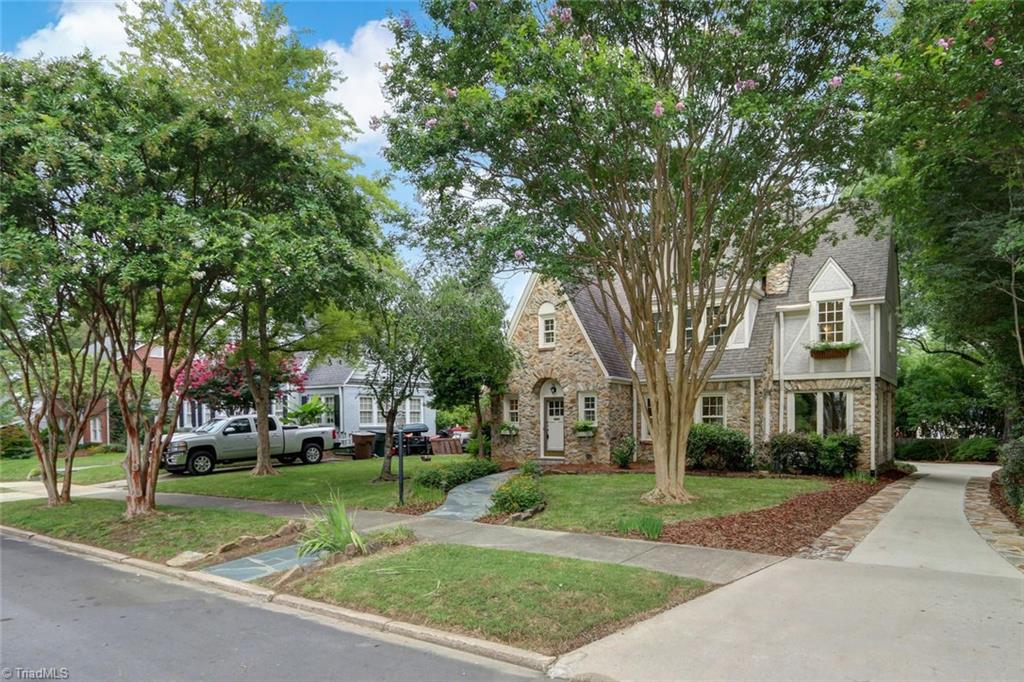 1802 Rolling Road Greensboro, NC 27403 - Photo 30 of 30 Gallery Image 30