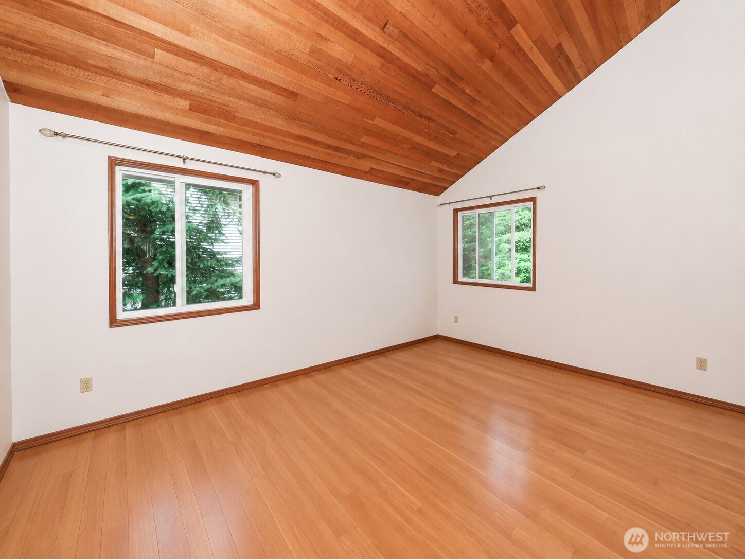 10820 Northeast 183rd Court Bothell, WA 98011 - Photo 19 of 40