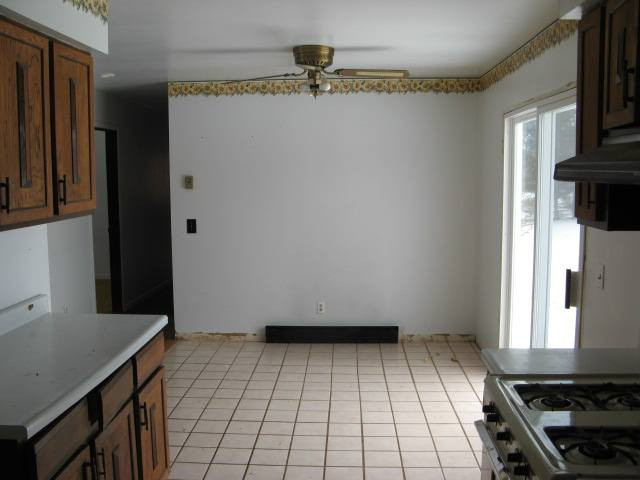 8429 Hilldale Road Springport, MI 49284 - Photo 5 of 9 Photo 5